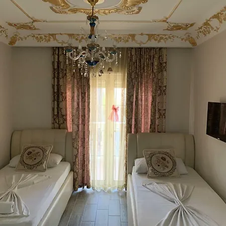 Hotel Antalya - *